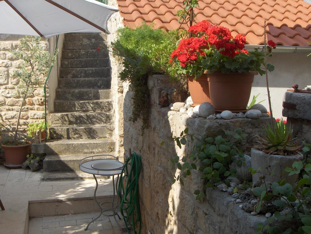 Casa de hóspedes Lucijo 3*