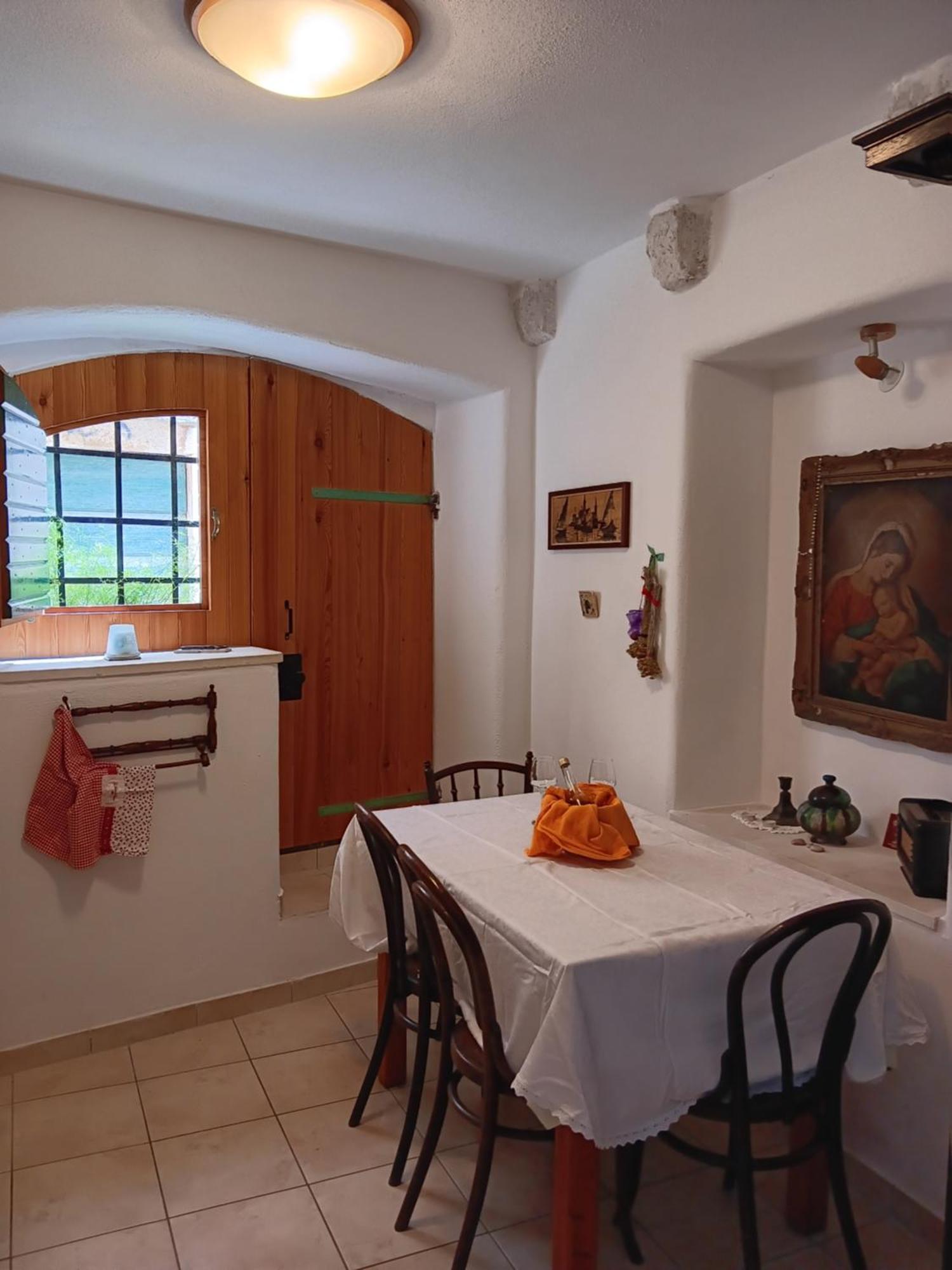 Casa de hóspedes Lucijo Vrboska