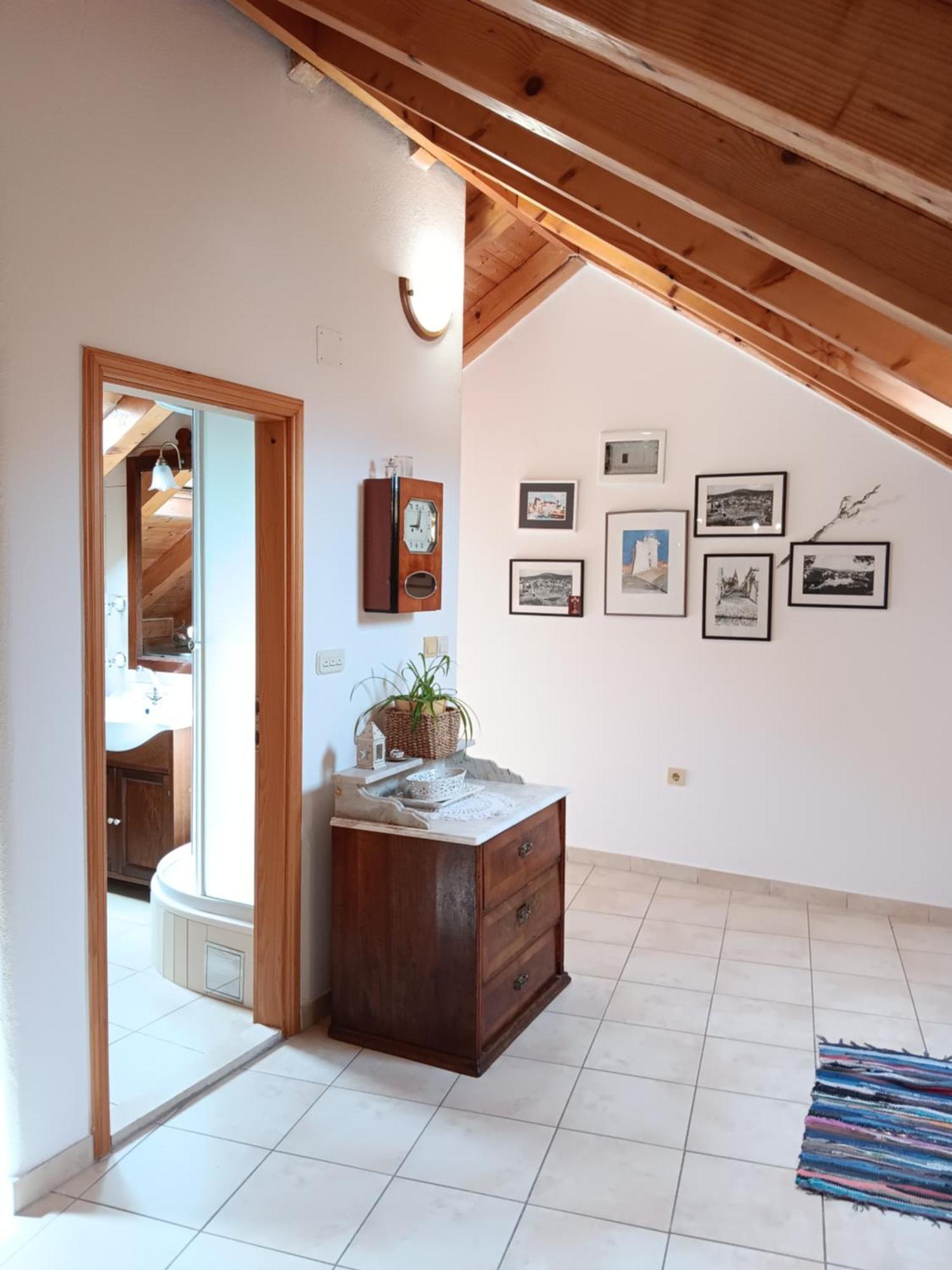 Casa de hóspedes Lucijo Vrboska