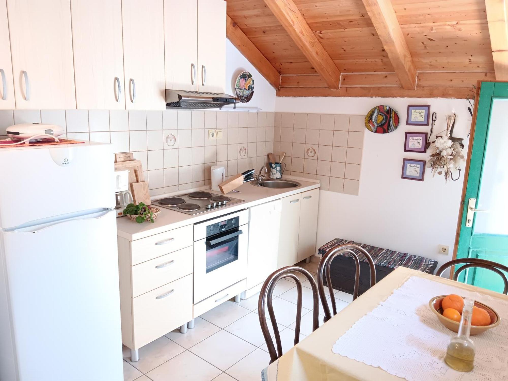 Lucijo Casa de hóspedes Vrboska
